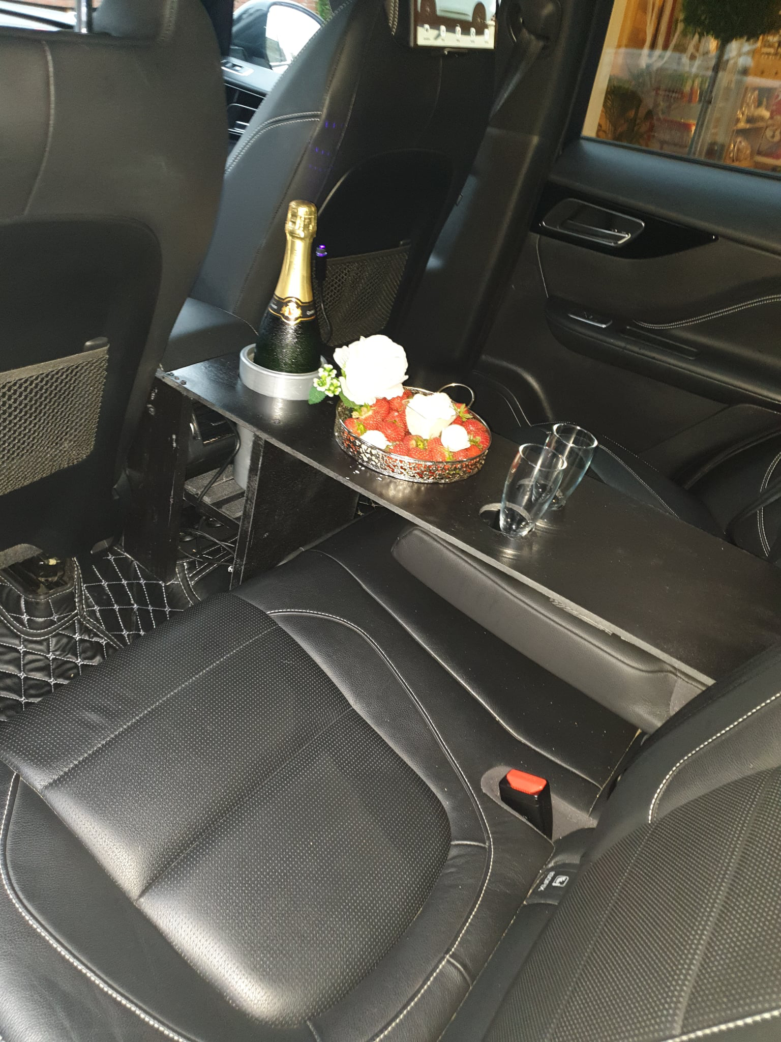 Mike Jag Location - Jaguar avec chauffeur 6